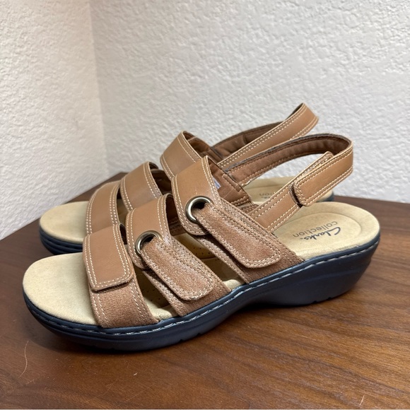 Clarks leather Merliah2 Bali Tan Brown Combi Sandals Slides Sz 10M Comfort - Picture 1 of 10